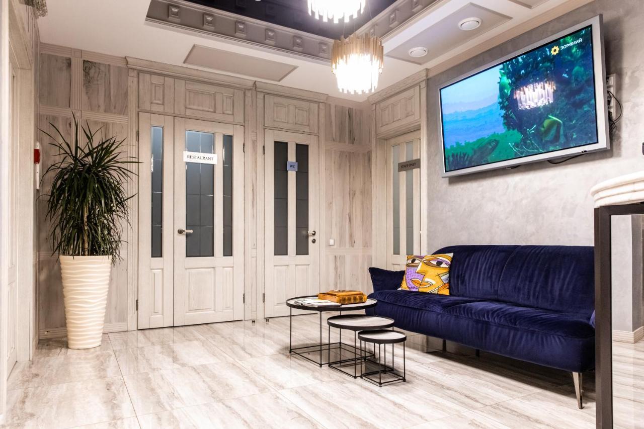Hotel "Mandarin Clubhouse" Харків Екстер'єр фото